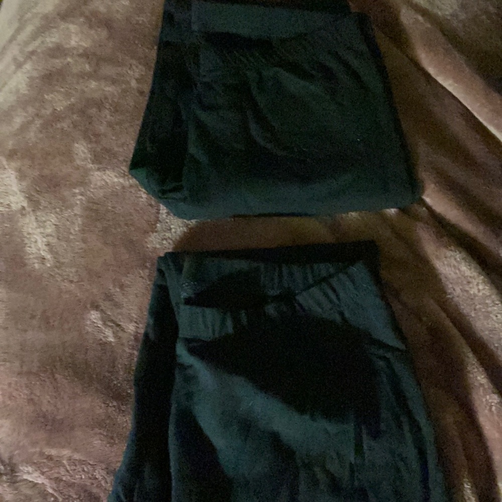 Black leggings